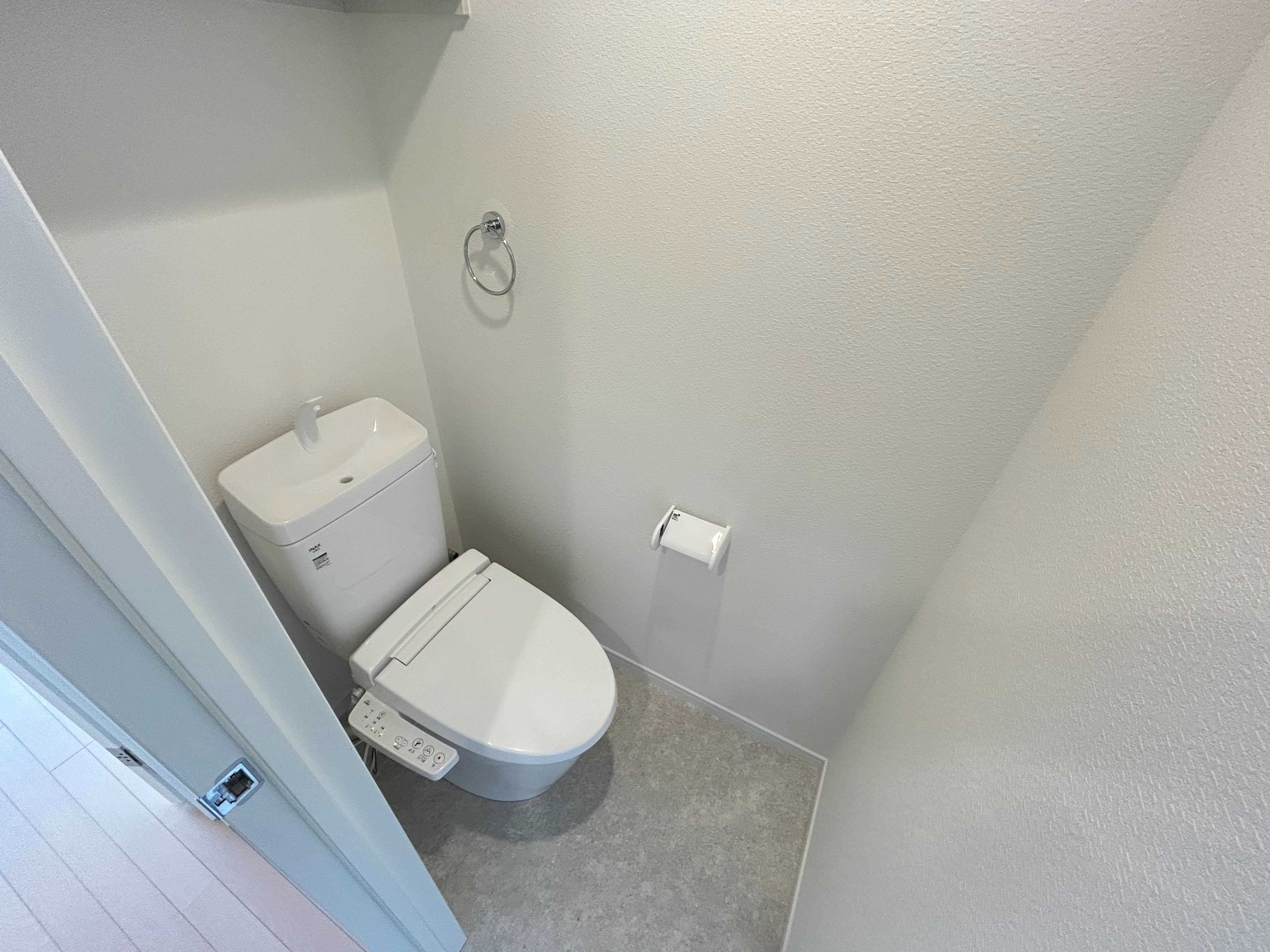 トイレ　同じ建築会社のイメージ写真になります。