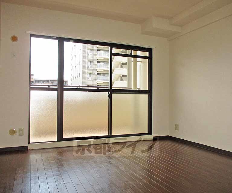 居室・リビング　広々リビング