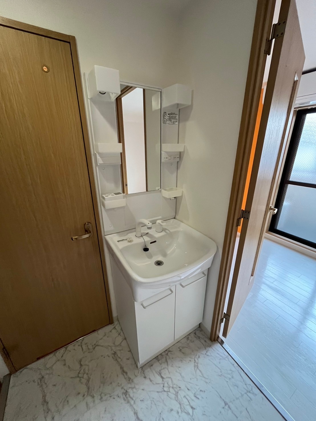 洗面設備　同物件別部屋