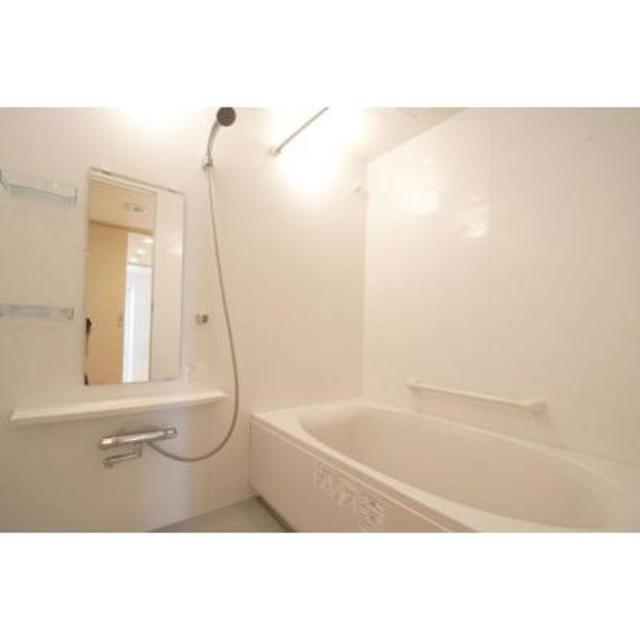 バス・シャワールーム　※写真は同タイプ住戸です。