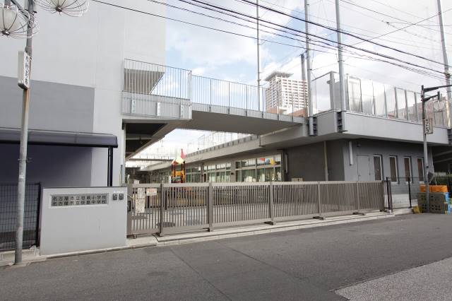 中学校　笹島中学校（中学校）まで1205m