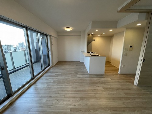 居室・リビング　リビングダイニング　清掃前