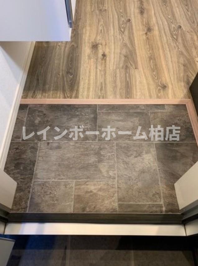 玄関　シンプルで使いやすい玄関です