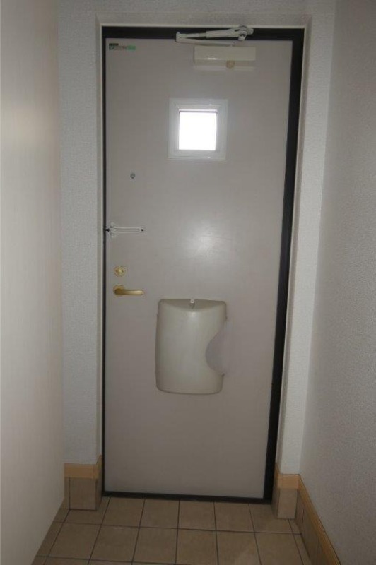 玄関　図面と現状に相違がある場合には現状を優先