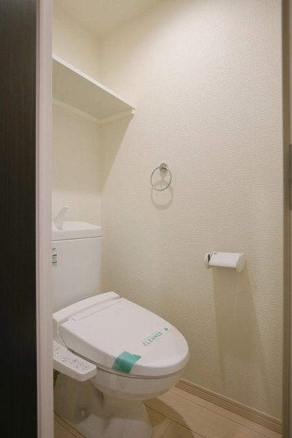 トイレ　家具・小物はイメージです