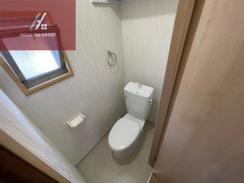 トイレ　玄関です