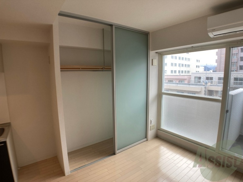 収納　クローゼットがありました。お洋服や荷物はここへ