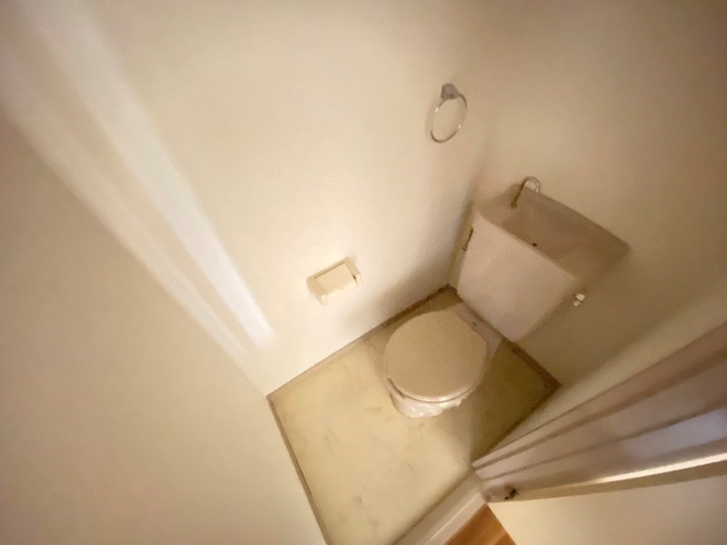 トイレ　同仕様別部屋