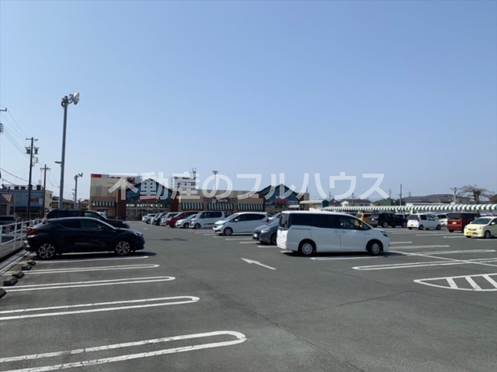 スーパー　FRESH FOODS FEEL(フレッシュ フーズ フィー（スーパー）まで823m