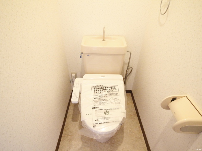 トイレ　※別のお部屋の写真です