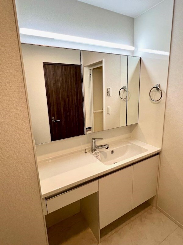 洗面設備　洗面化粧台