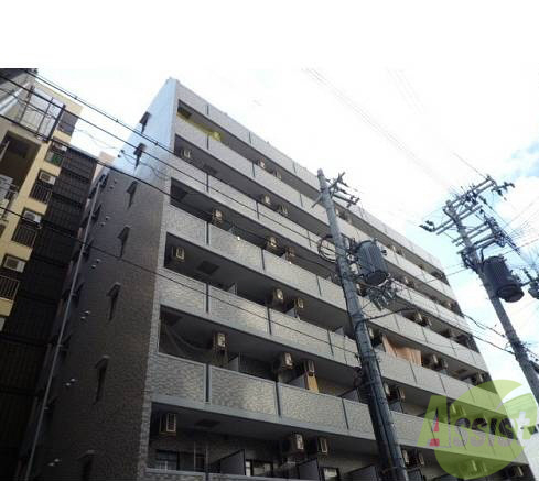 建物外観　シャープなデザインが印象的な洗練の住まい