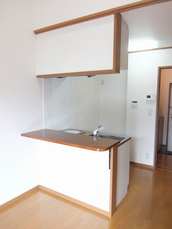 キッチン　写真は反転タイプです