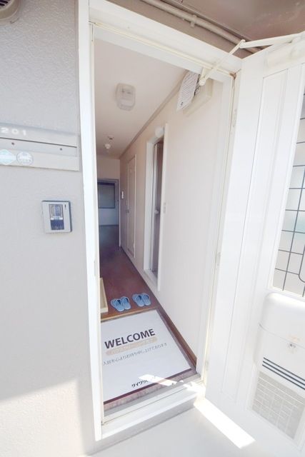 玄関　★お問い合わせはタウンハウジングまで★