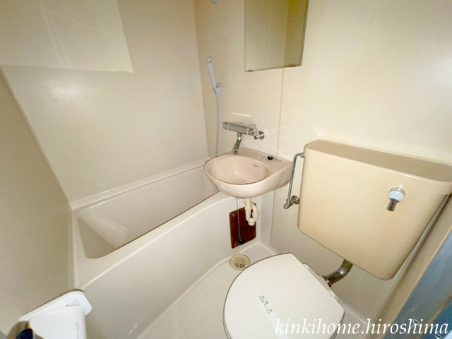 バス・シャワールーム