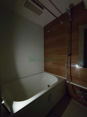 バス・シャワールーム　画像は別部屋の参考写真となります