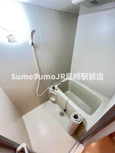 バス・シャワールーム　お風呂で日々の疲れを落としましょう