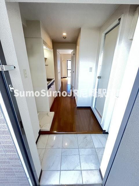 玄関　落ち着いた玄関です