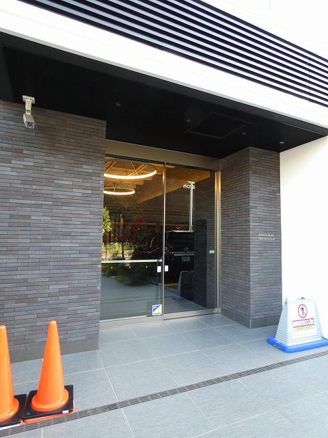 エントランス　エントランス