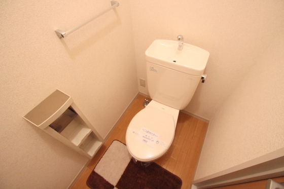 トイレ　※別部屋の写真です