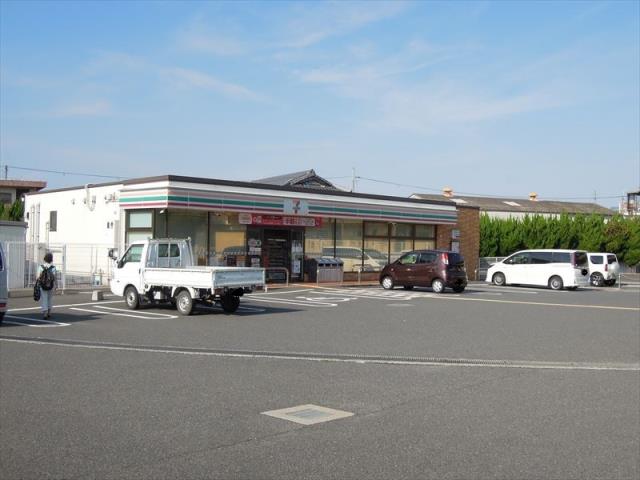 コンビニ　セブンイレブン（コンビニ）まで513m