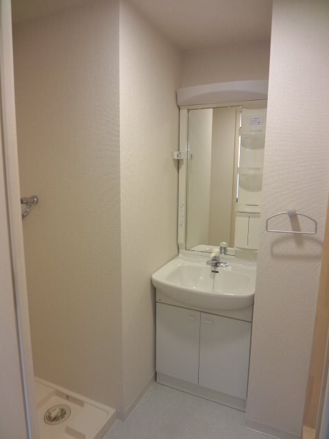 洗面設備　※他の部屋の写真です。
