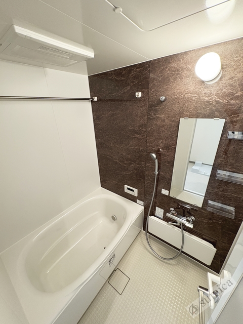 バス・シャワールーム　追い炊き・浴室暖房乾燥機付きバスルーム♪