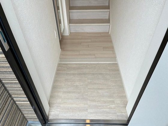 玄関　※別部屋の写真です