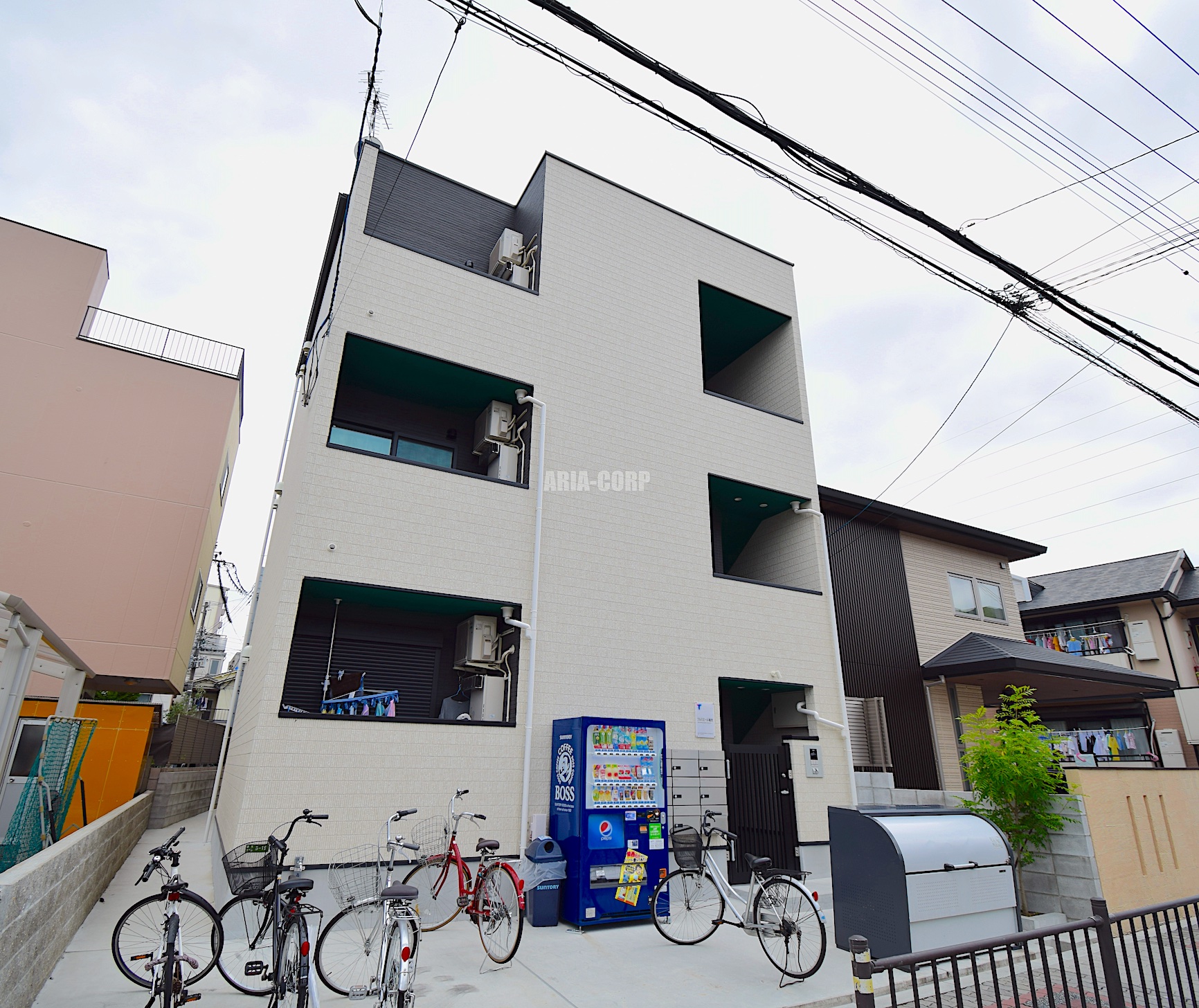 建物外観　2018年完成、大手ハウスメーカー施工デザイナーズアパート！