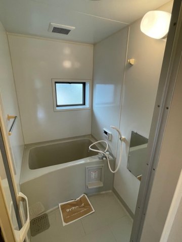 バス・シャワールーム　別部屋写真です。