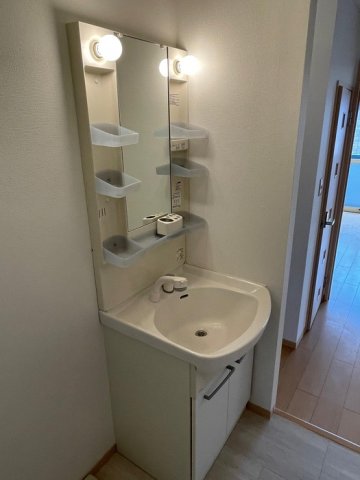 洗面設備　別部屋写真です。