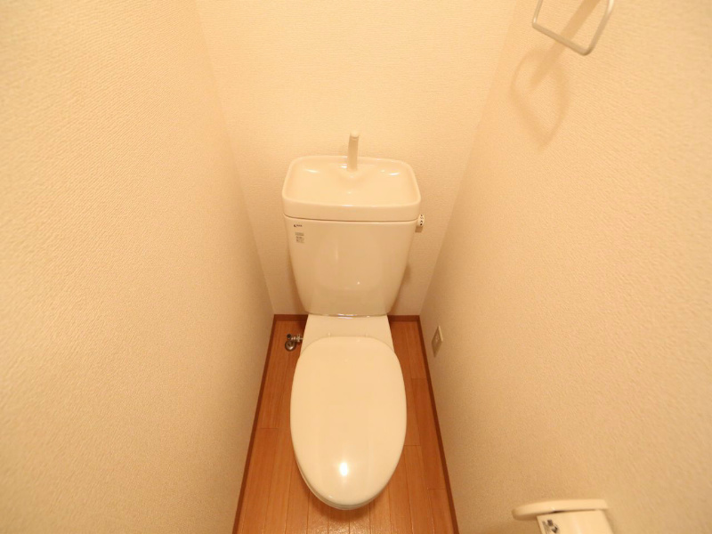 トイレ　洋式トイレ　温水洗浄暖房便座設置可