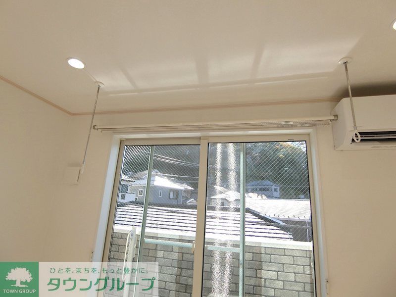 その他　雨の日も安心、室内物干し付き！