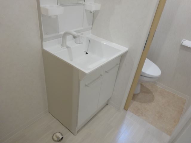 洗面設備　洗髪洗面化粧台