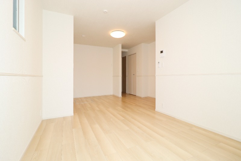 居室・リビング　図面と現状に相違がある場合には現状を優先