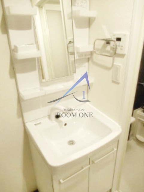 洗面設備　洗面台です。