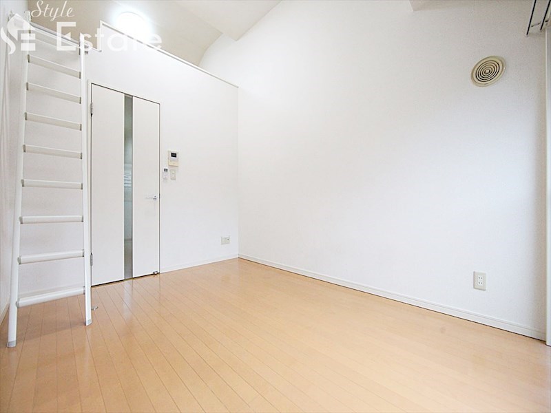 居室・リビング　内装