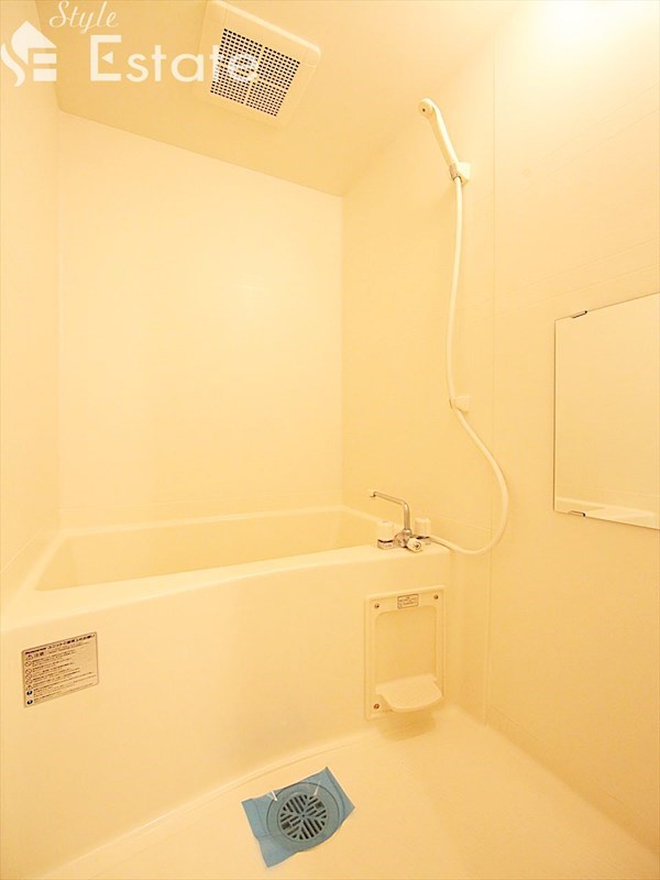 バス・シャワールーム　バスルーム