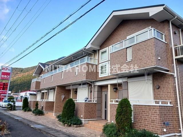 建物外観　コンビニ徒歩すぐです◇