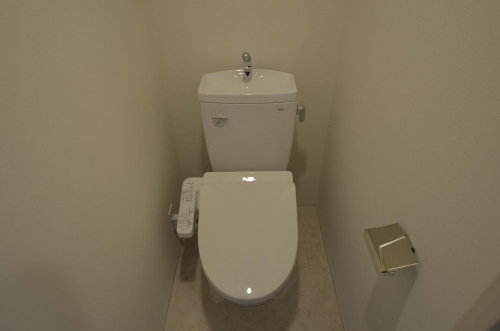 トイレ　シャワー付トイレ