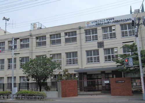 小学校　大阪市立大隅西小学校（小学校）まで545m