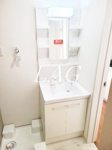 洗面設備　洗面台です。