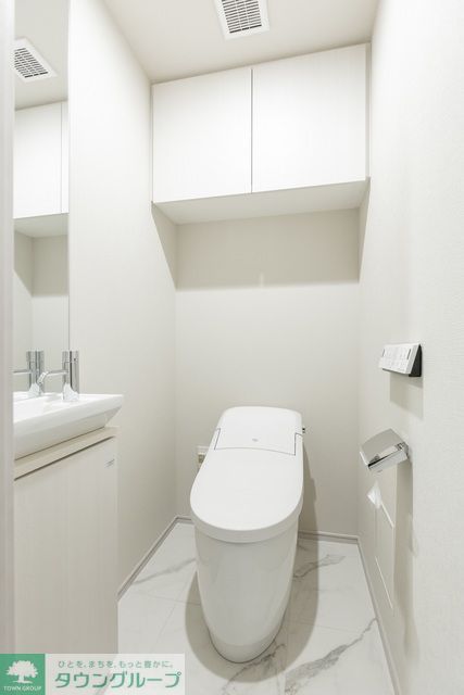 トイレ　A2タイプ2022年2月撮影 同タイプ203号室の写真です。