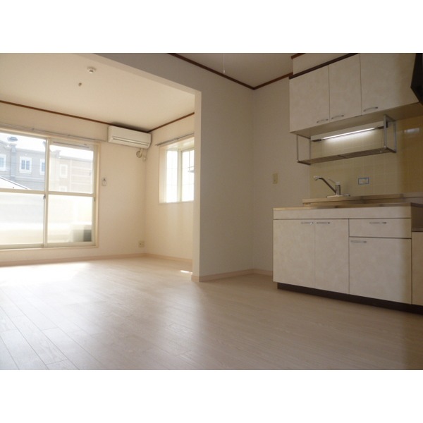 居室・リビング　広々としたＬＤＫ