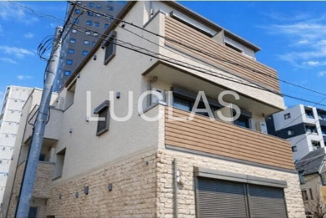 建物外観　『想いの先を照らし出す。』信頼が必要だからこそ、弊社へお任せ