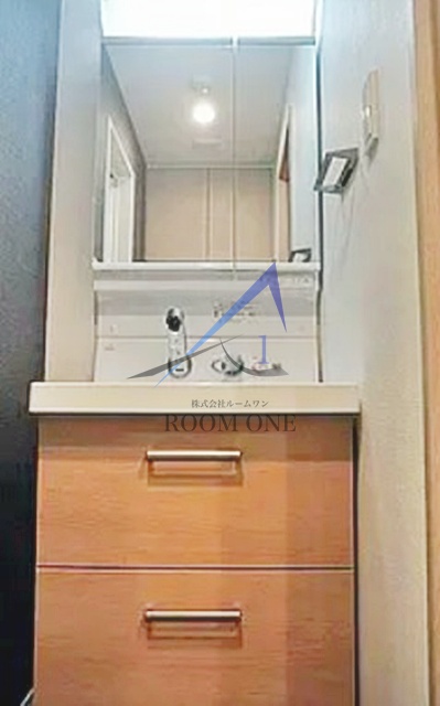 洗面設備　洗面台です。