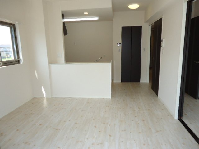 居室・リビング　リビング