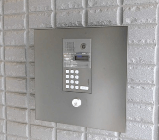 ロビー　オートロック