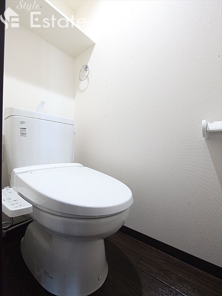 トイレ　トイレ　温水洗浄暖房便座　棚付