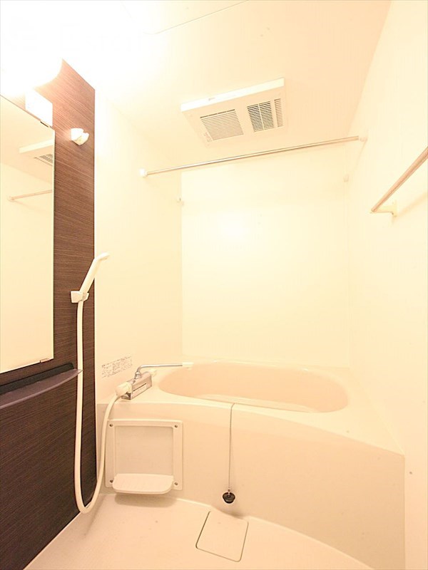 バス・シャワールーム　バスルーム